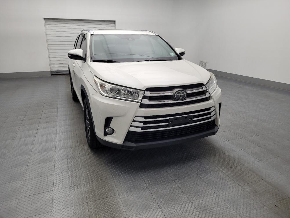 used 2018 Toyota Highlander car, priced at $22,295