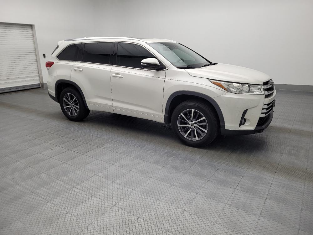 used 2018 Toyota Highlander car, priced at $22,295