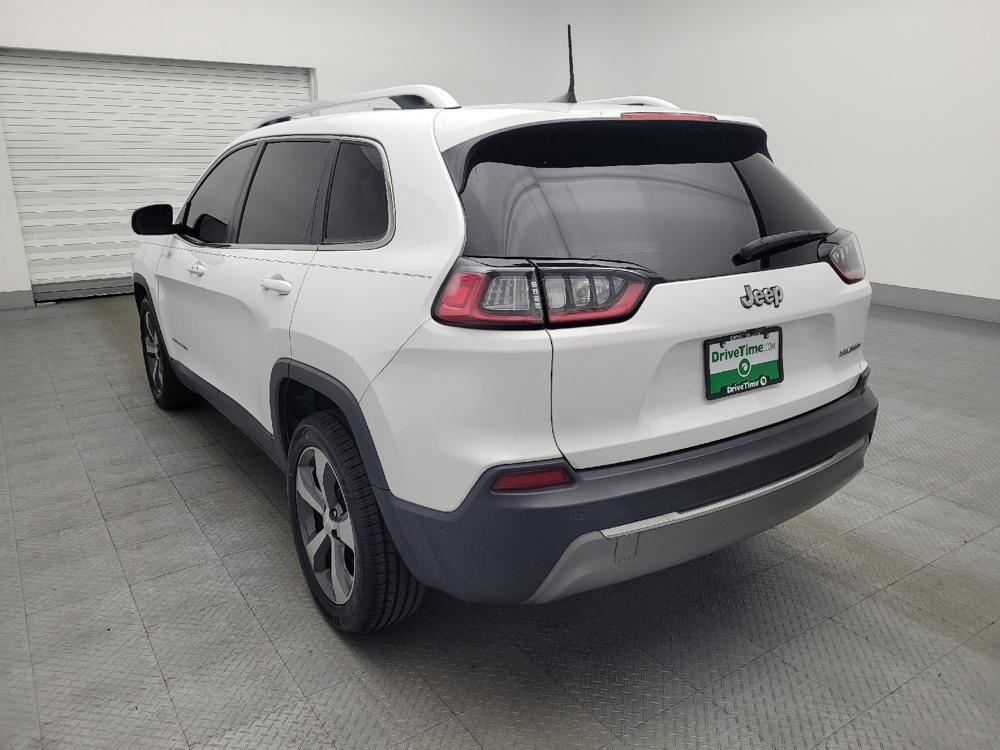used 2019 Jeep Cherokee car, priced at $17,195