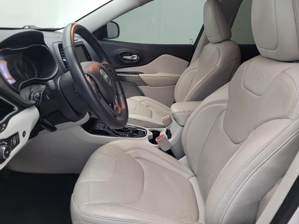 used 2019 Jeep Cherokee car, priced at $17,195