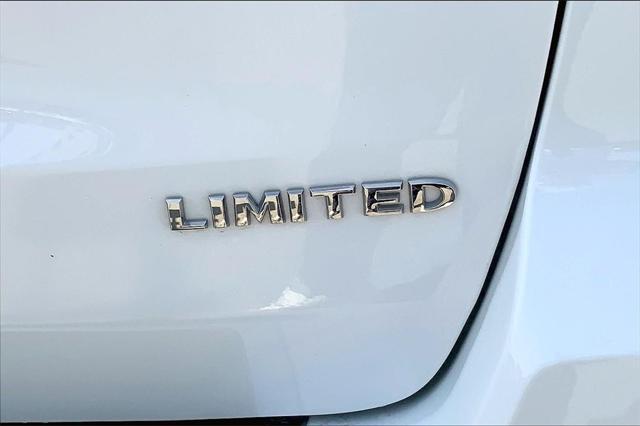 used 2021 Jeep Grand Cherokee car, priced at $28,573