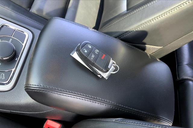 used 2021 Jeep Grand Cherokee car, priced at $28,573