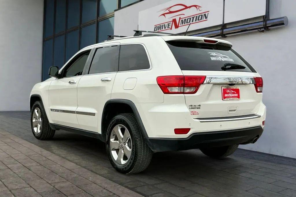 used 2011 Jeep Grand Cherokee car, priced at $10,484