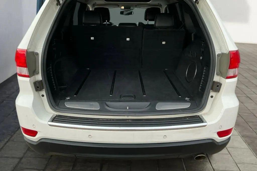 used 2011 Jeep Grand Cherokee car, priced at $10,484