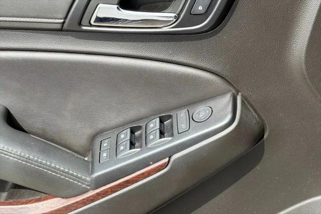 used 2020 GMC Yukon XL car, priced at $24,984
