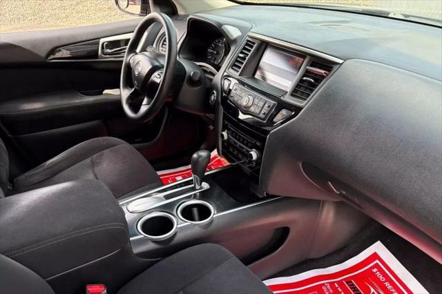 used 2016 Nissan Pathfinder car, priced at $3,967