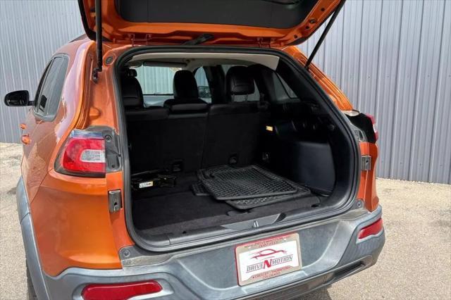 used 2015 Jeep Cherokee car, priced at $13,984
