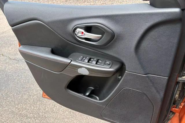used 2015 Jeep Cherokee car, priced at $13,984
