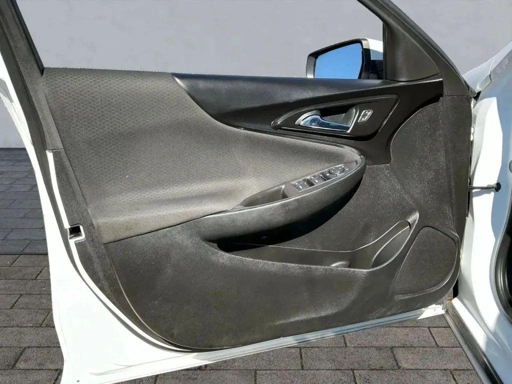 used 2018 Chevrolet Malibu car, priced at $6,971