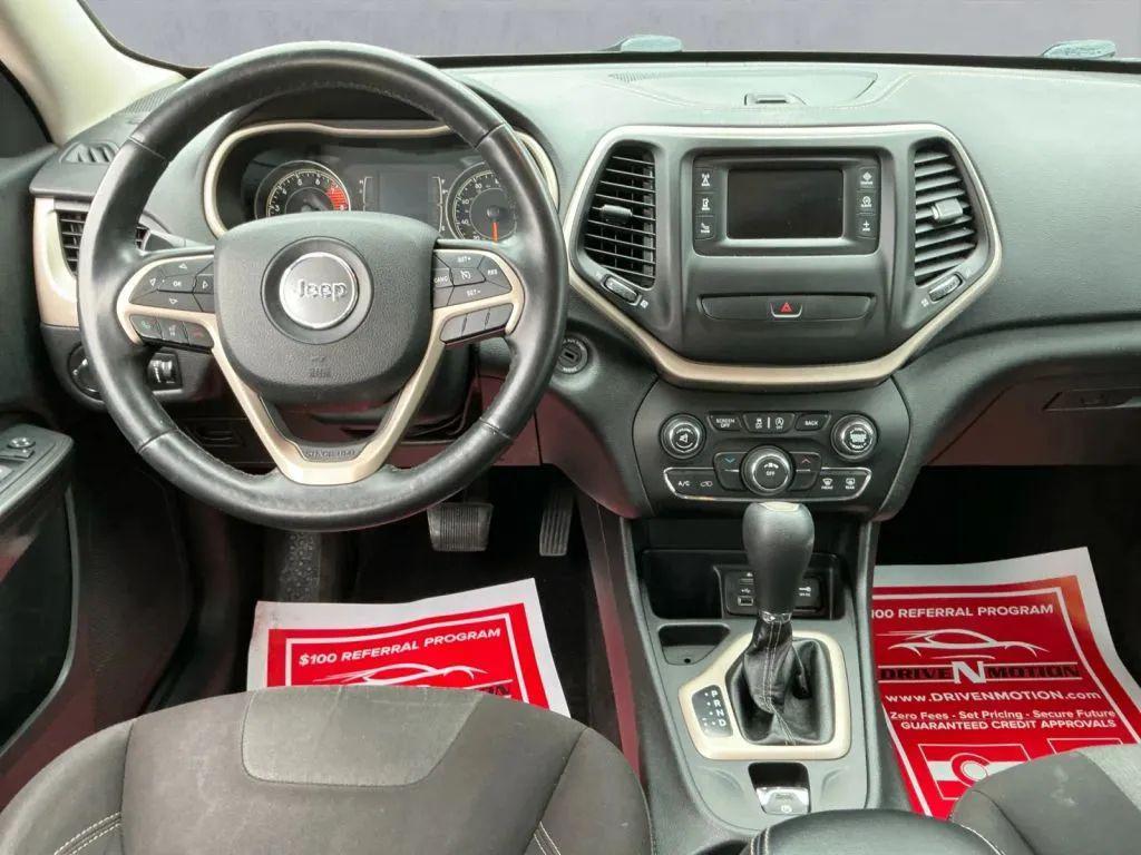 used 2016 Jeep Cherokee car, priced at $10,484