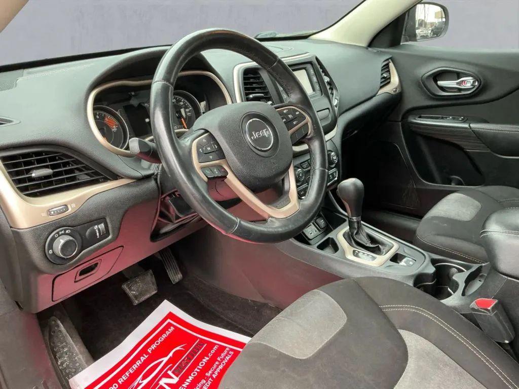 used 2016 Jeep Cherokee car, priced at $10,484
