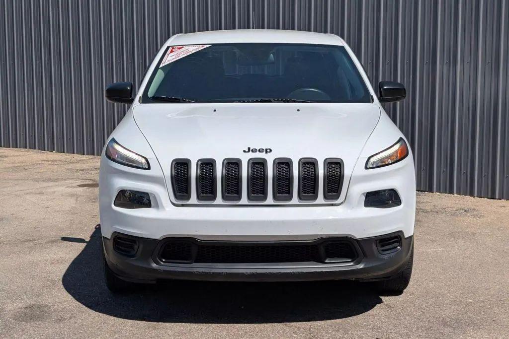used 2017 Jeep Cherokee car, priced at $7,467