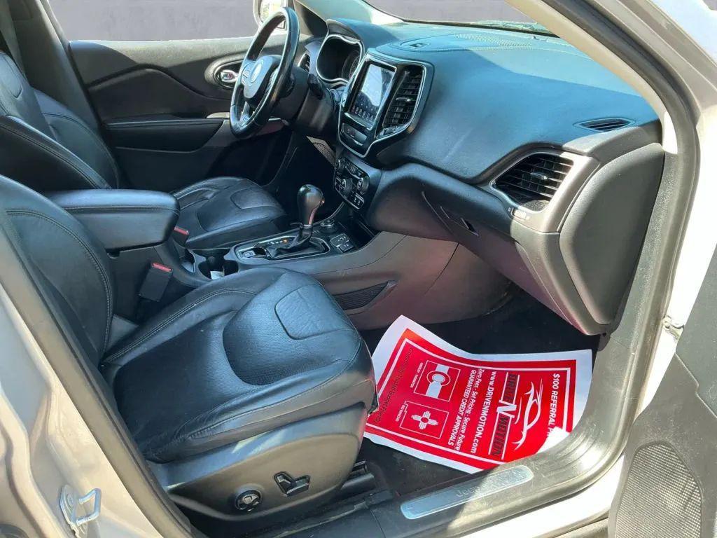 used 2020 Jeep Cherokee car, priced at $13,471