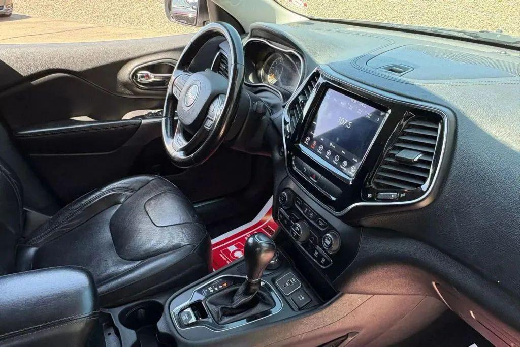 used 2020 Jeep Cherokee car, priced at $13,471