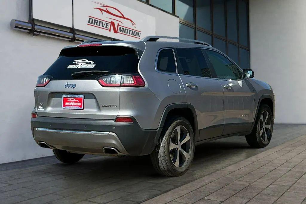 used 2020 Jeep Cherokee car, priced at $13,471