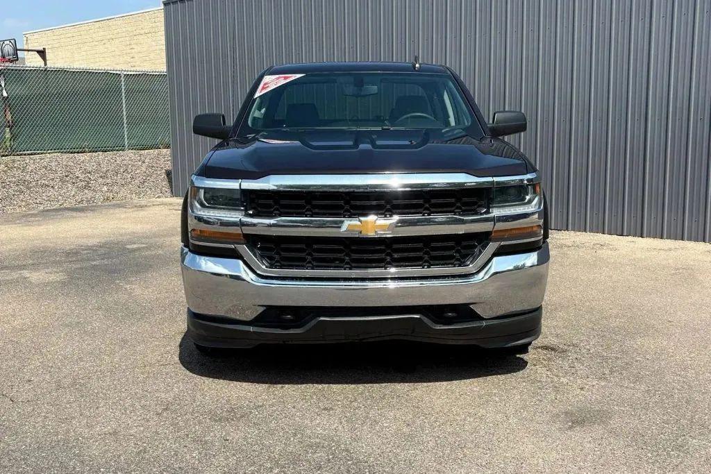 used 2018 Chevrolet Silverado 1500 car, priced at $15,984