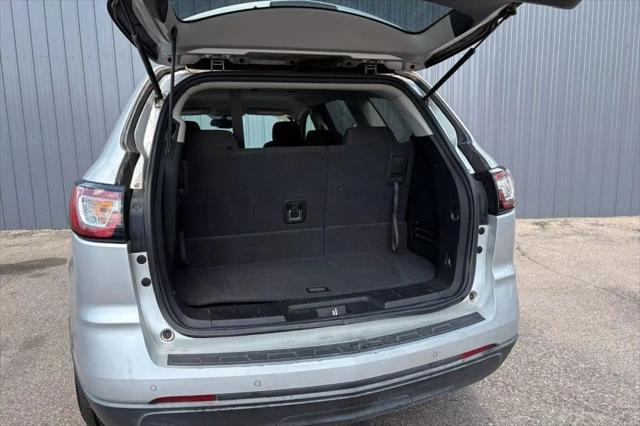 used 2017 Chevrolet Traverse car, priced at $8,984