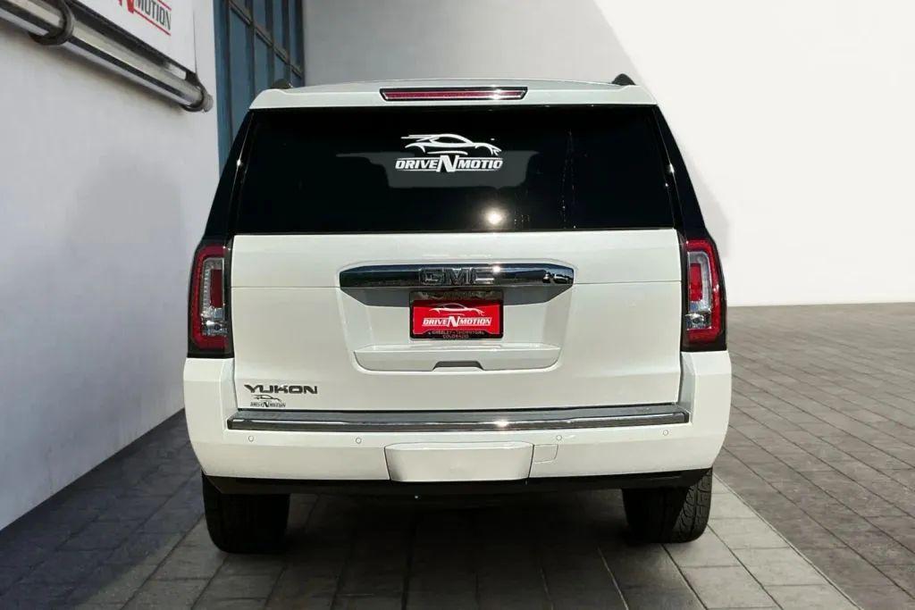 used 2017 GMC Yukon car, priced at $27,984