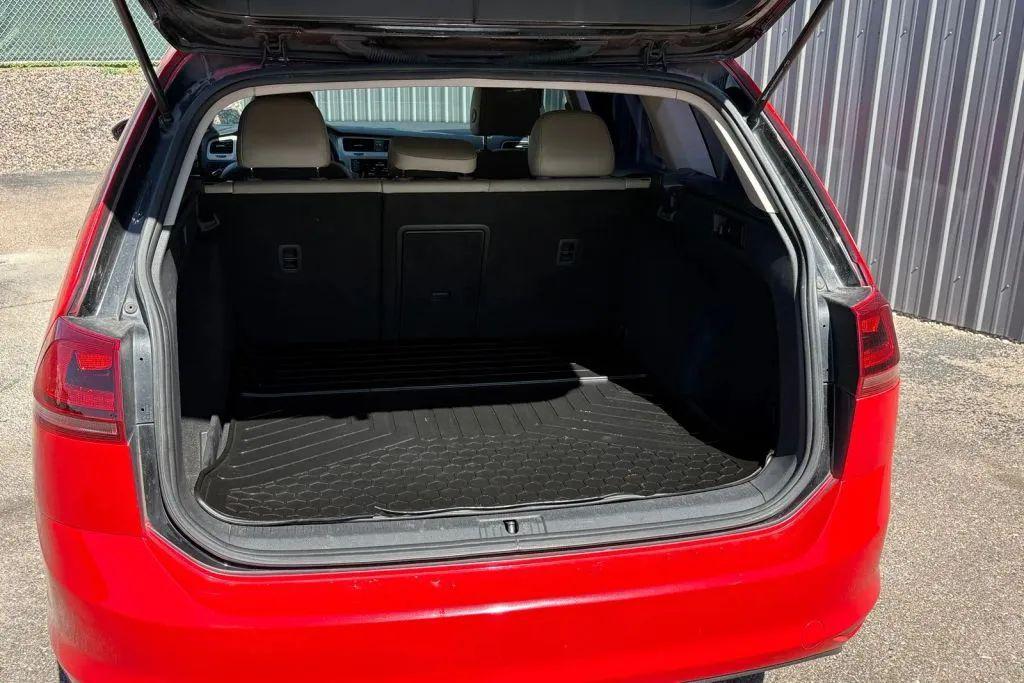 used 2015 Volkswagen Golf SportWagen car, priced at $8,971