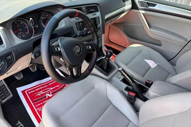used 2015 Volkswagen Golf SportWagen car, priced at $9,984