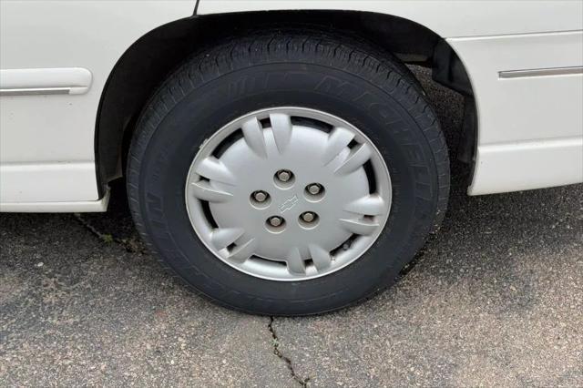 used 2001 Chevrolet Lumina car, priced at $5,984