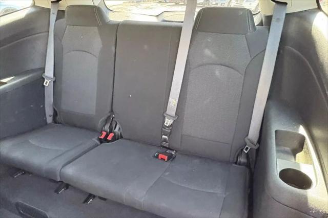 used 2015 Chevrolet Traverse car, priced at $9,984
