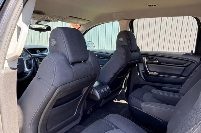 used 2015 Chevrolet Traverse car, priced at $9,984