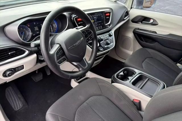 used 2020 Chrysler Pacifica car, priced at $14,984