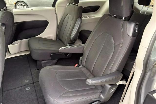 used 2020 Chrysler Pacifica car, priced at $14,984