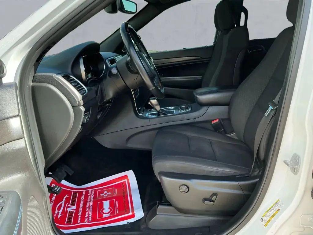 used 2018 Jeep Grand Cherokee car, priced at $17,484