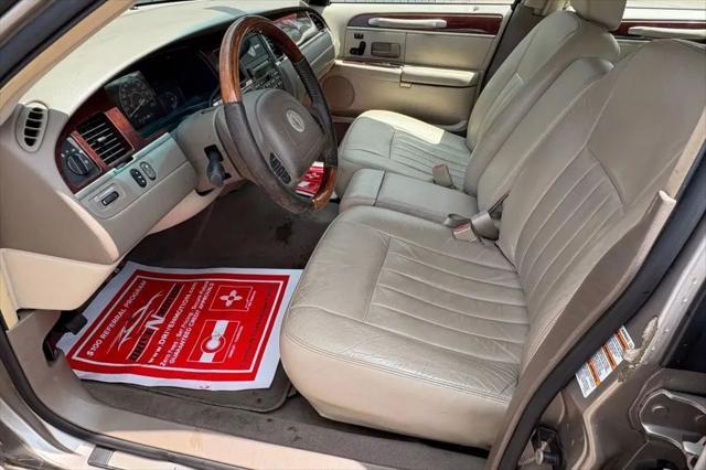 used 2003 Lincoln Town Car car, priced at $8,984