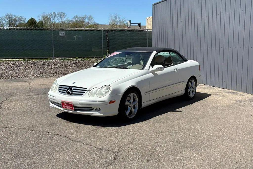 used 2005 Mercedes-Benz CLK-Class car, priced at $10,484