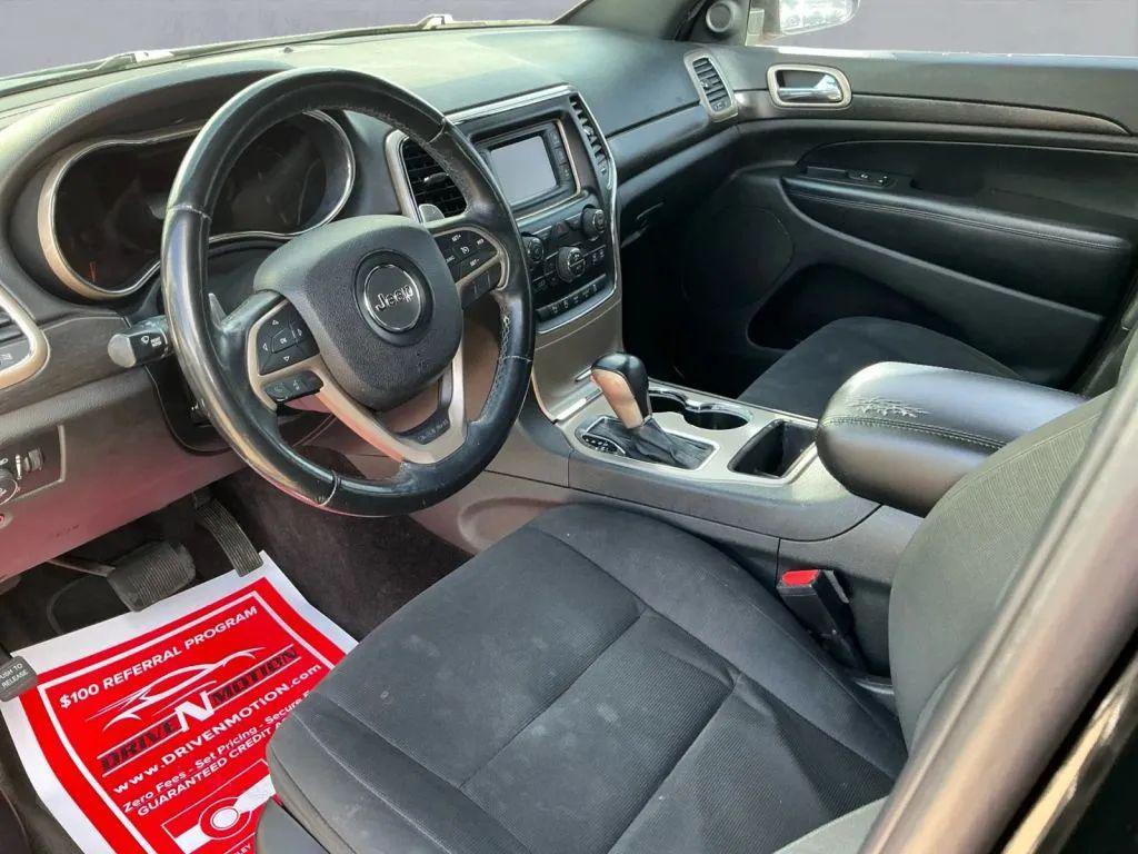 used 2017 Jeep Grand Cherokee car, priced at $11,984