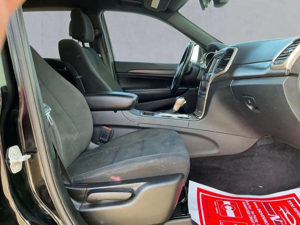 used 2017 Jeep Grand Cherokee car, priced at $11,984