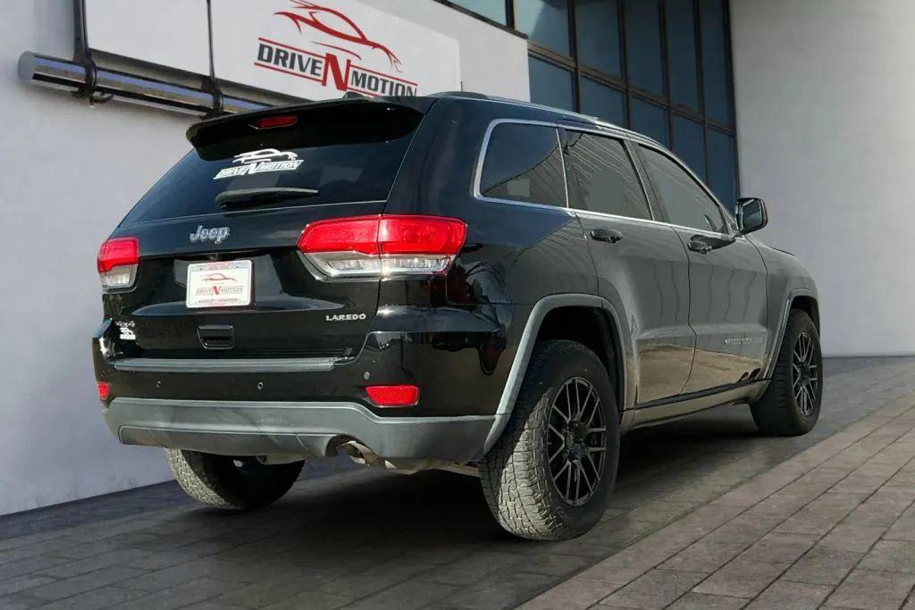 used 2017 Jeep Grand Cherokee car, priced at $11,984