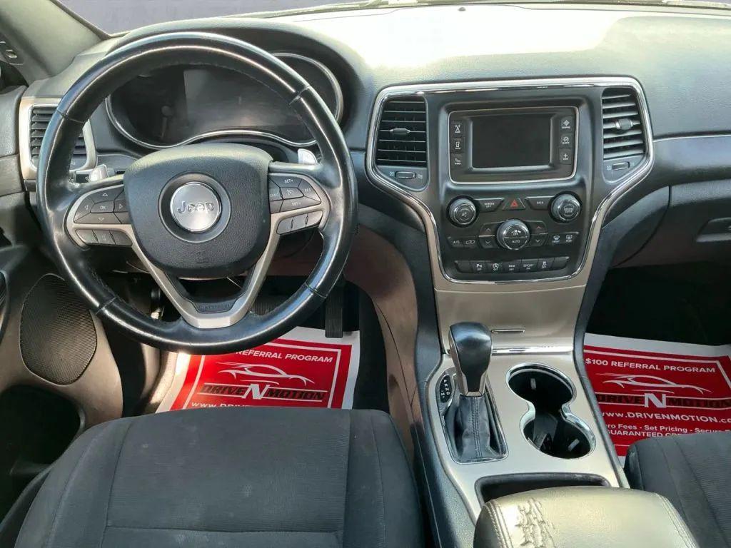 used 2017 Jeep Grand Cherokee car, priced at $11,984