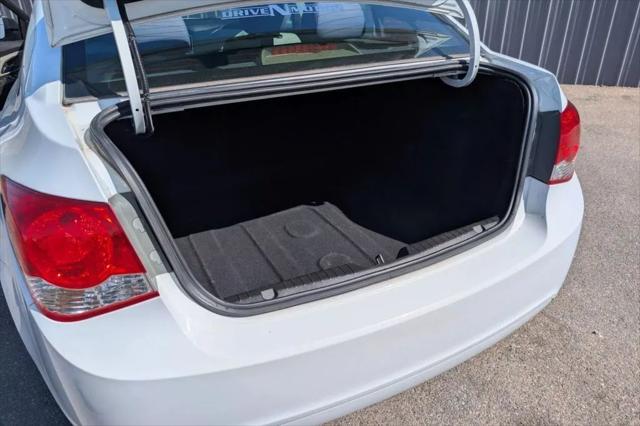 used 2016 Chevrolet Cruze Limited car, priced at $8,984
