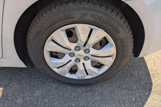 used 2016 Chevrolet Cruze Limited car, priced at $8,984