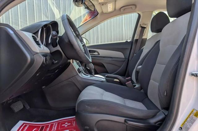 used 2016 Chevrolet Cruze Limited car, priced at $8,984