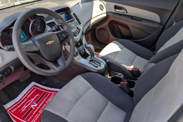 used 2016 Chevrolet Cruze Limited car, priced at $8,984
