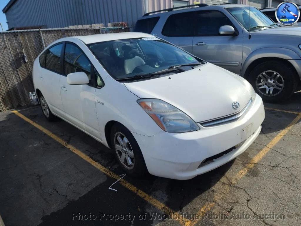 used 2007 Toyota Prius car, priced at $2,950