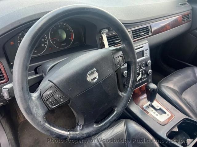 used 2008 Volvo V70 car, priced at $2,950
