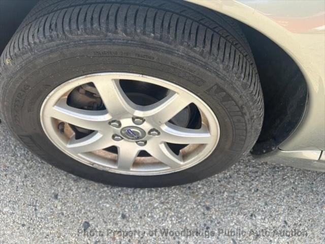 used 2008 Volvo V70 car, priced at $2,950