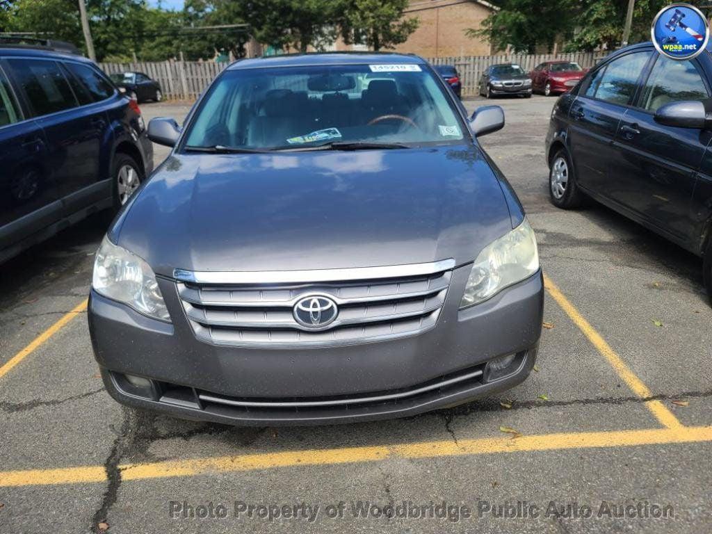 used 2005 Toyota Avalon car, priced at $2,250