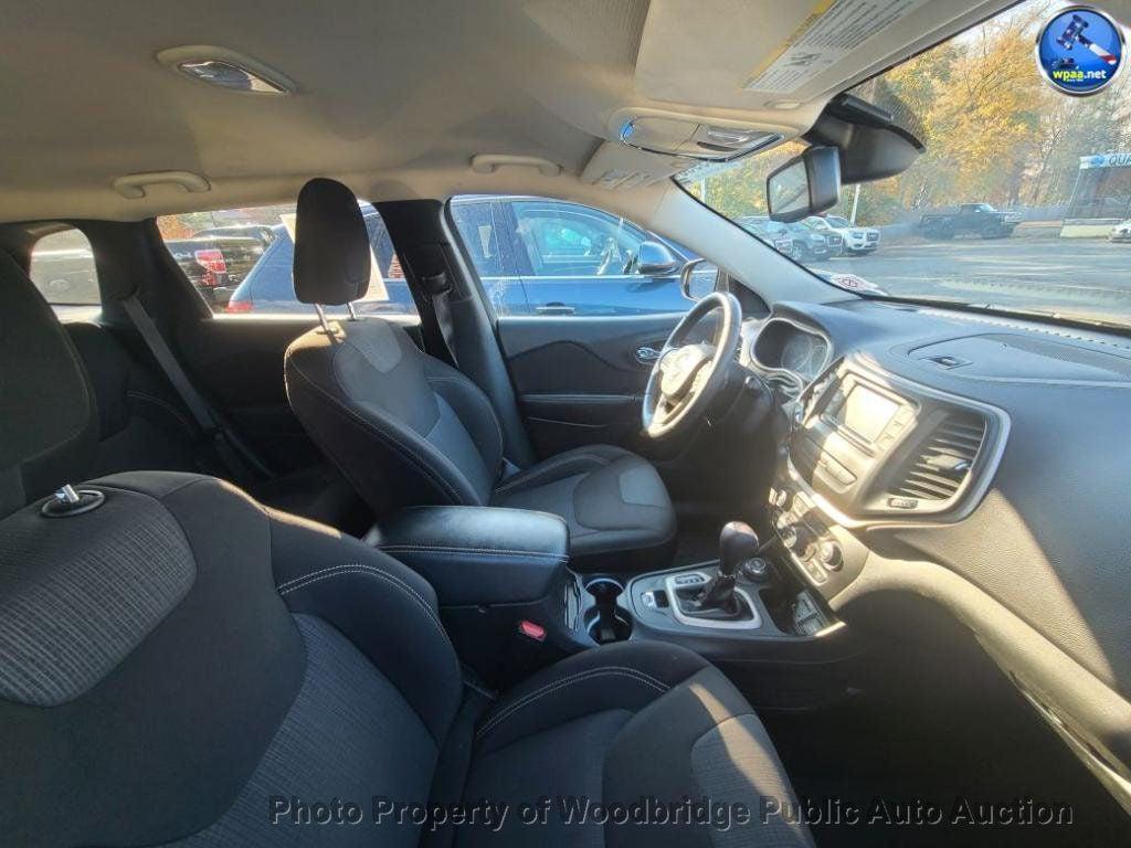 used 2015 Jeep Cherokee car, priced at $9,950