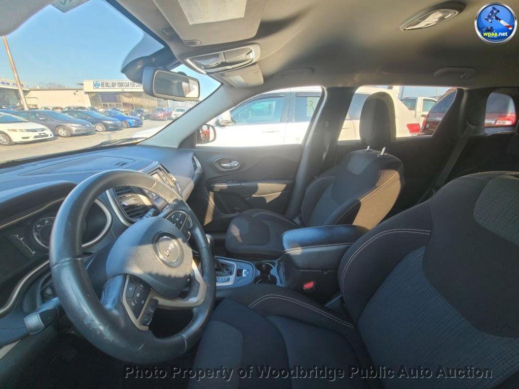 used 2015 Jeep Cherokee car, priced at $9,950