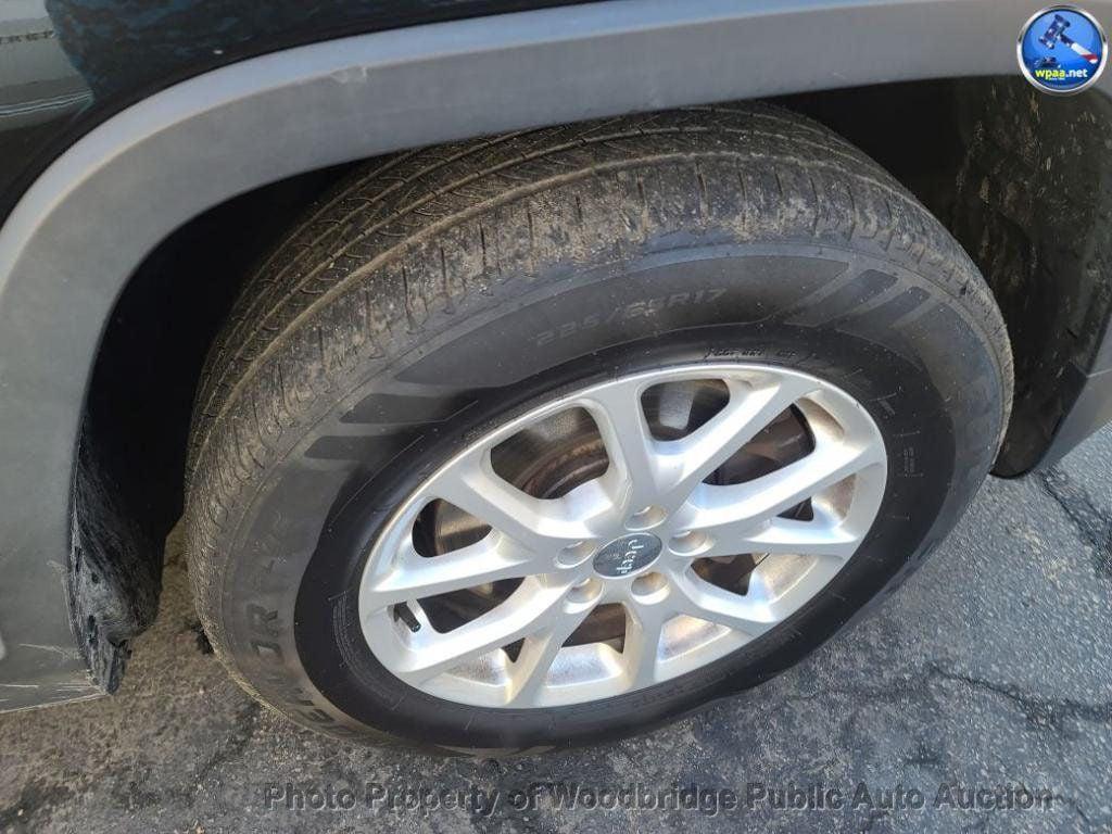 used 2015 Jeep Cherokee car, priced at $9,950