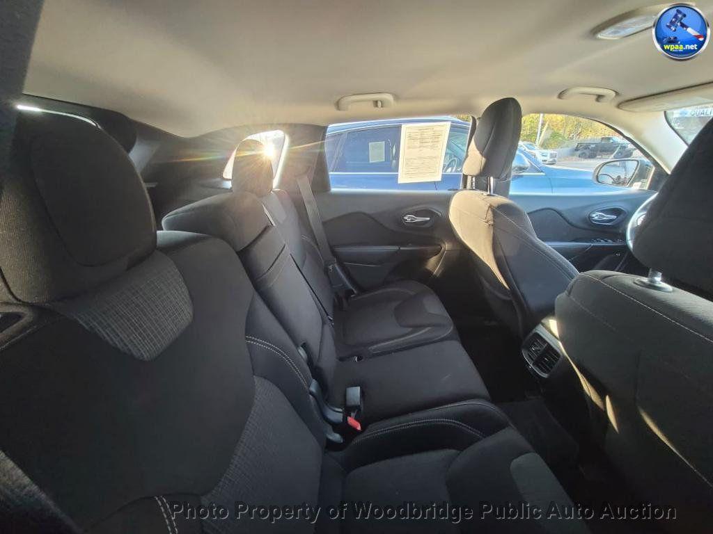 used 2015 Jeep Cherokee car, priced at $9,950