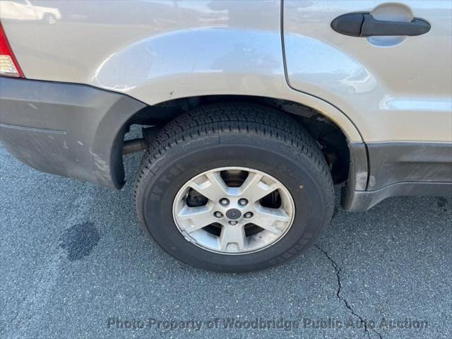 used 2006 Ford Escape car, priced at $4,250