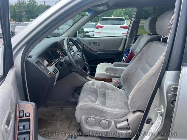 used 2002 Toyota Highlander car, priced at $3,950